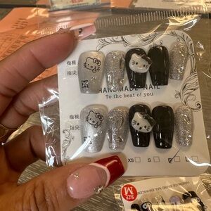 💜Hello Kitty Black and Silver Kids short coffin shape💜